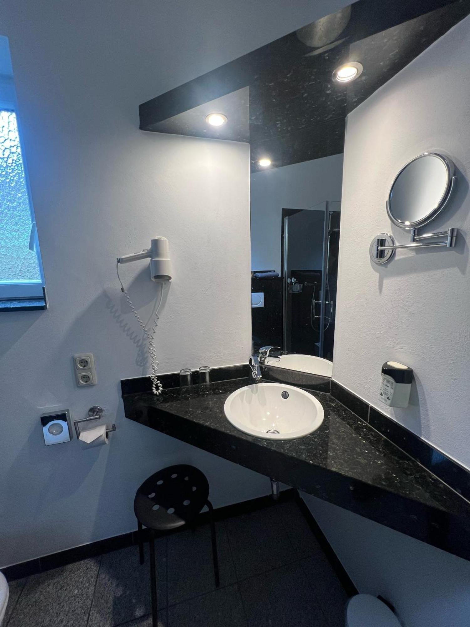 Haller Hotel Garni Monschau Kamer foto